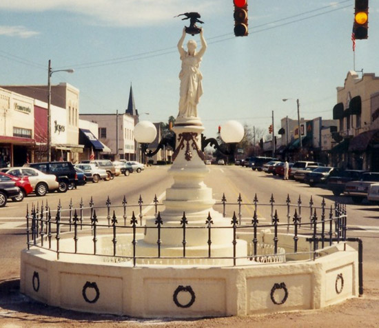 Boll Weevil Monument Enterprise Alabama (Coffee County)