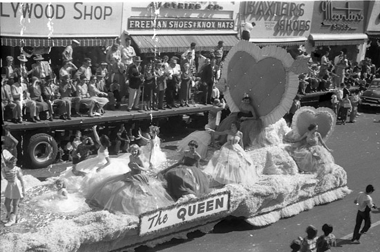 1954 National Peanut Festival Queen parade, photo by Judy Tatom
